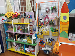 đồ chơi của các bé trường mầm non